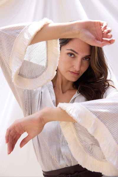 トップス andwang Minimal Frill Sheer Shirt beige Isola Fringe Shirt – Stripe Cotton Fringe Shirt – Zandra Stone