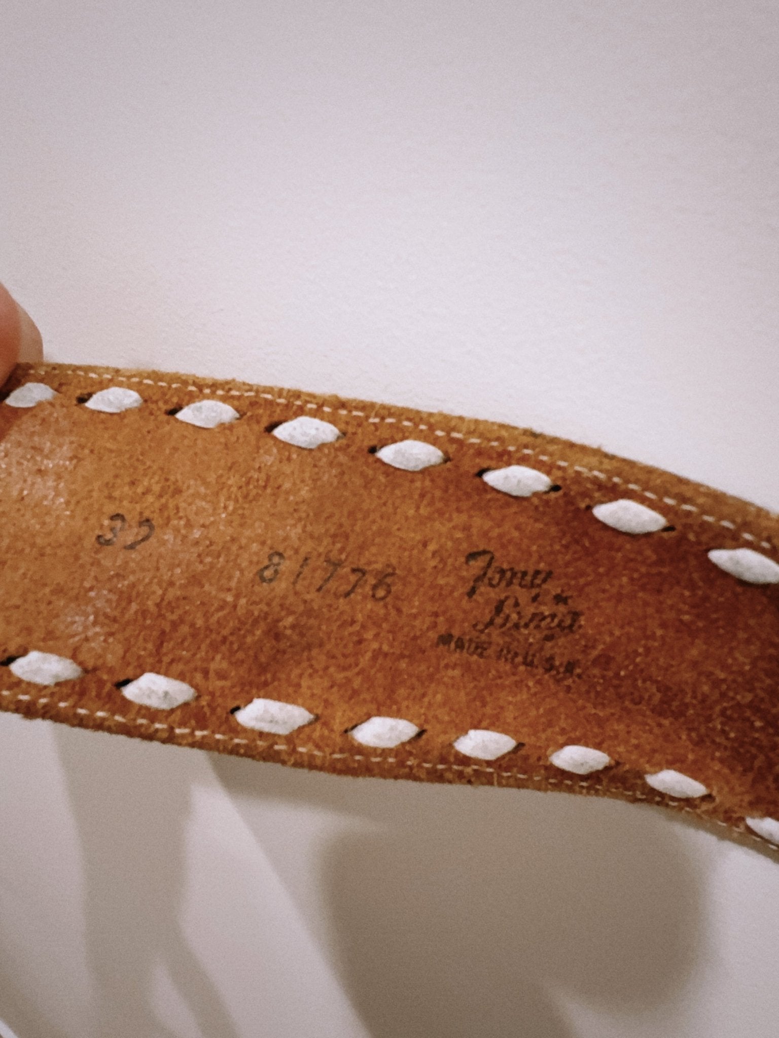 Leather Belt with belt buckle - Zandra Stone