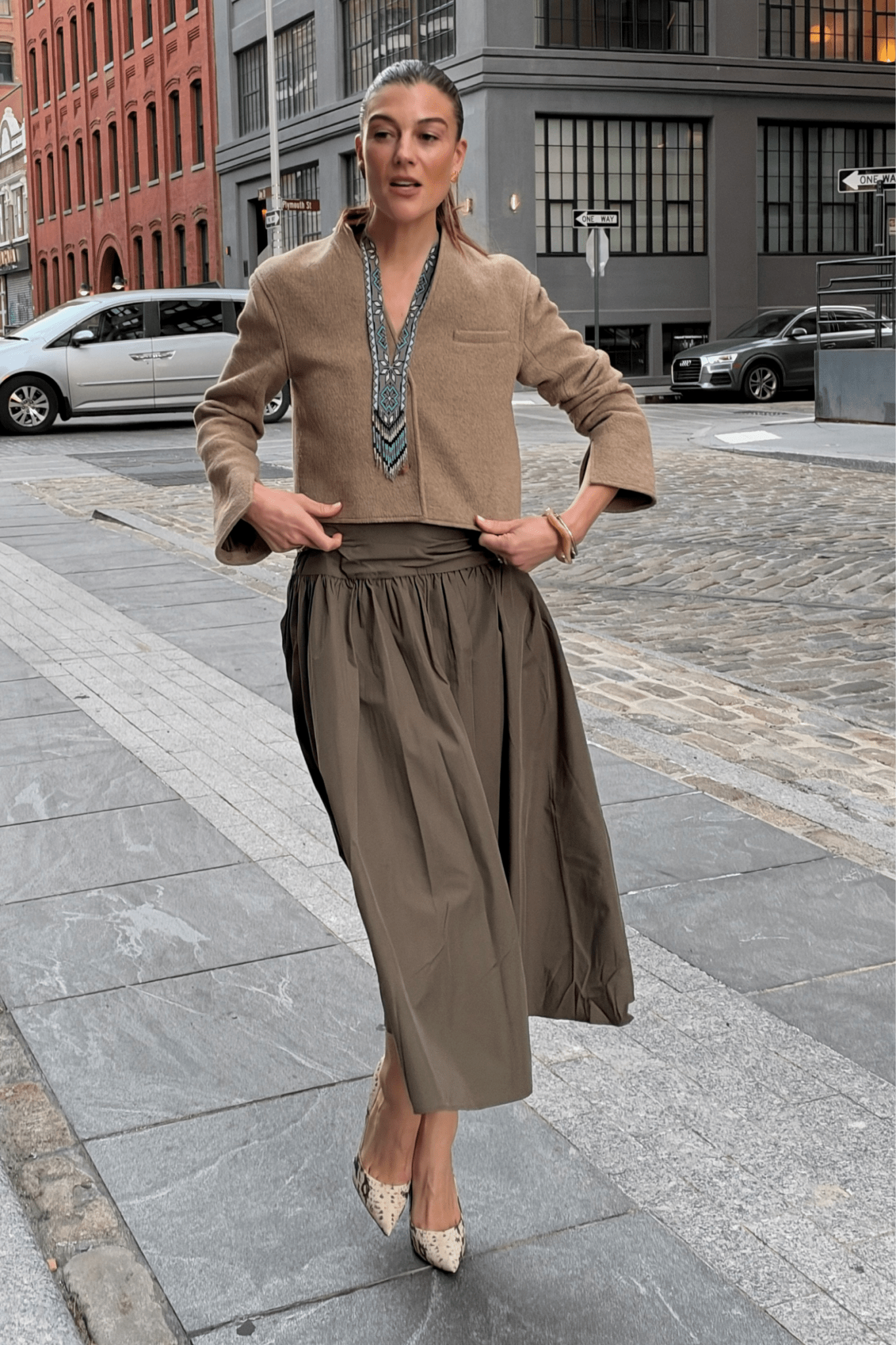 Stine Cropped Jacket - Brown - Zandra Stone